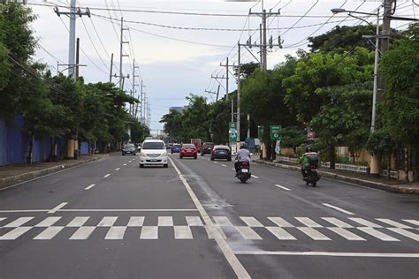 Cars with friendship stickers not exempted from Las Piñas .